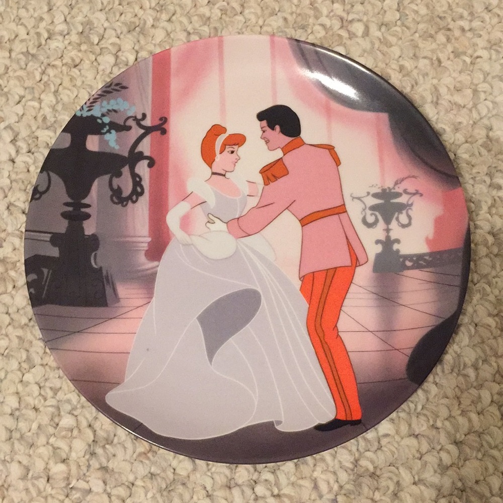 Cinderella collectible plate Disney